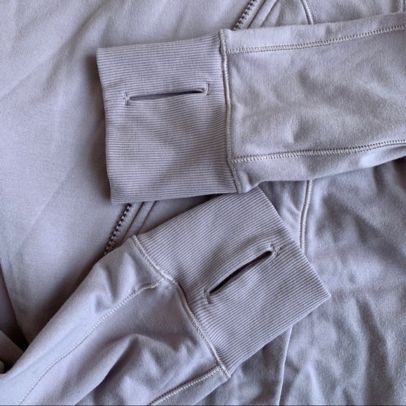 *SOLD* LULULEMON Coast Hoodie Smoky Blush Size 6 Sweater - Picture 10 of 12